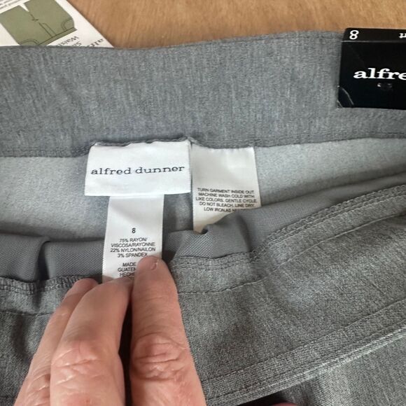 Alfred Dunner Allure Pants Size 8 Gray Slimming Waistband Stretch Ankle - Picture 3 of 7